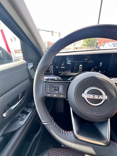 New 2025 Nissan Kicks SR image 19
