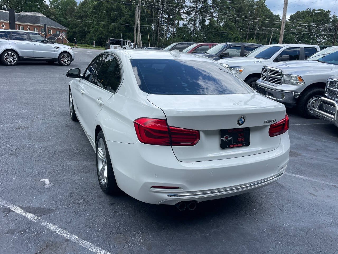 Used 2017 BMW 330i Sedan RWD image 8
