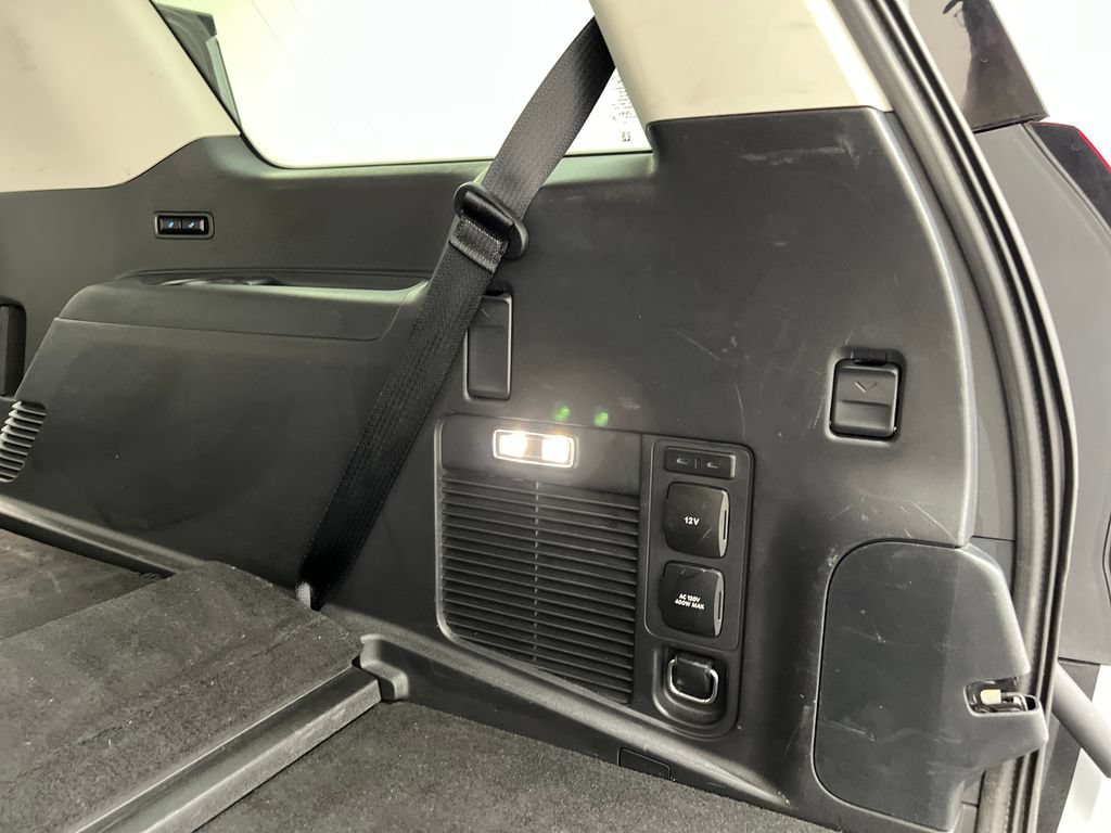 Used 2025 Ford Expedition Platinum AWD/4WD image 52