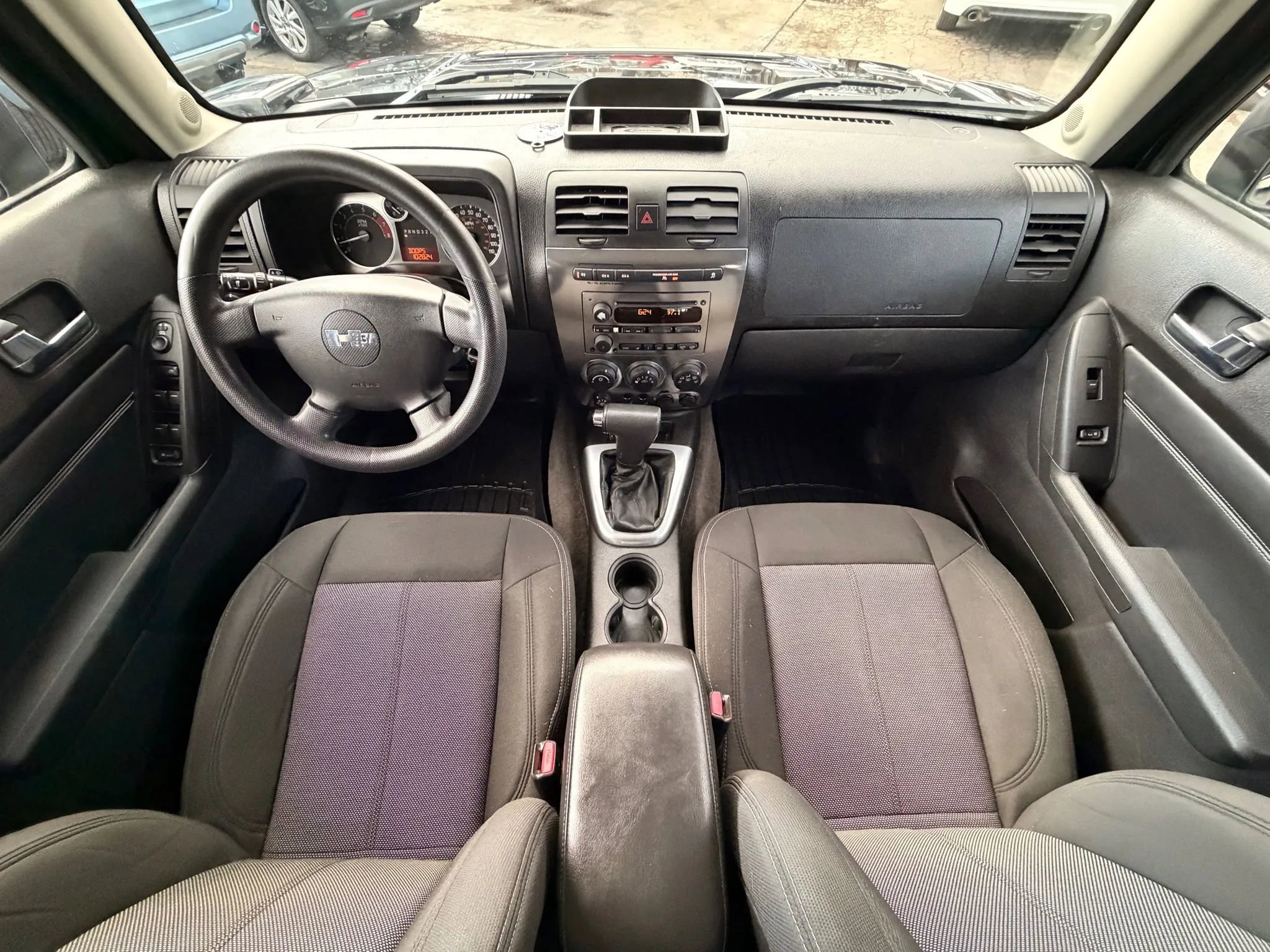 Used 2010 HUMMER H3 AWD/4WD image 27