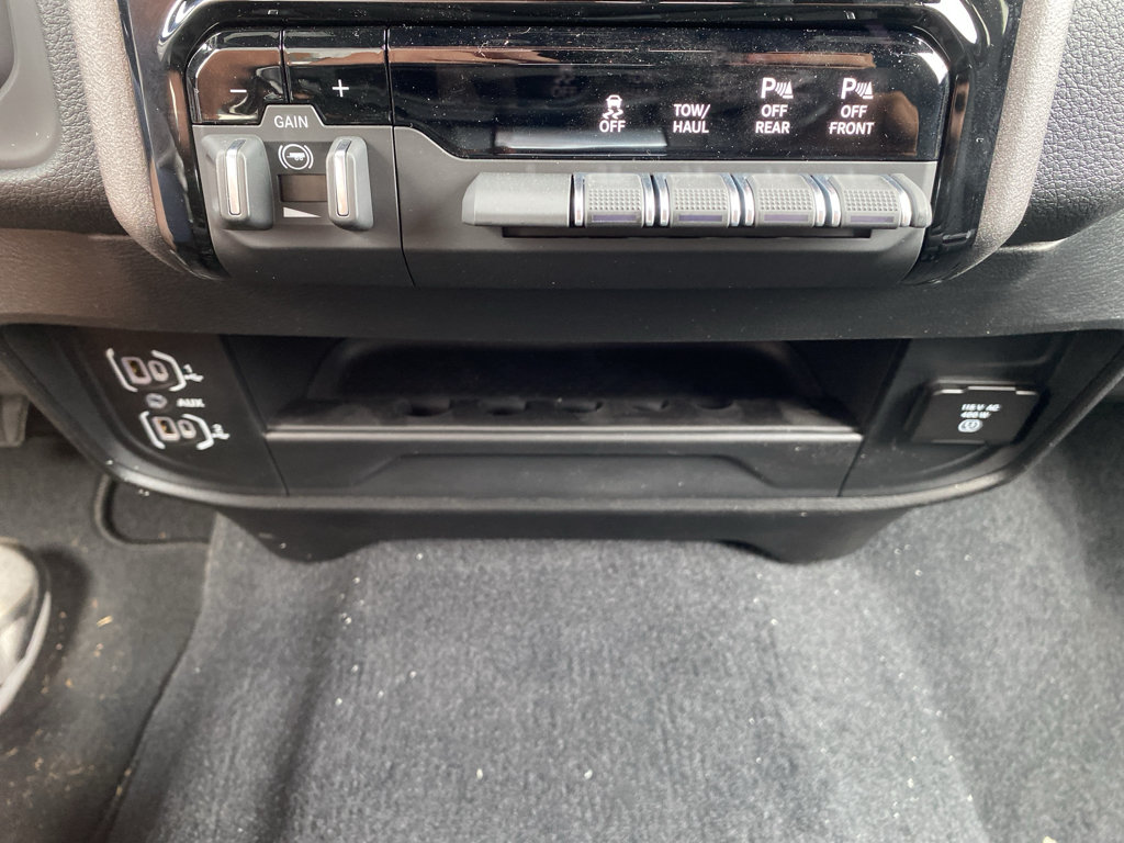 New 2026 RAM 2500 Tradesman AWD/4WD image 30