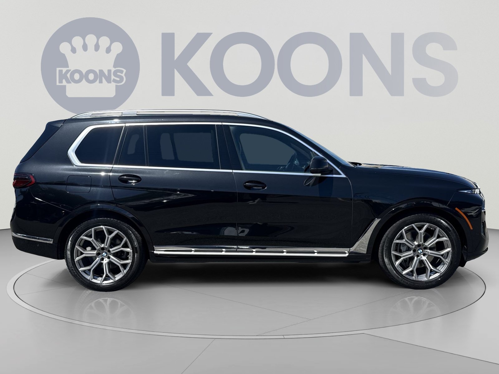 Used 2023 BMW X7 xDrive40i w/ Premium Package AWD/4WD image 8