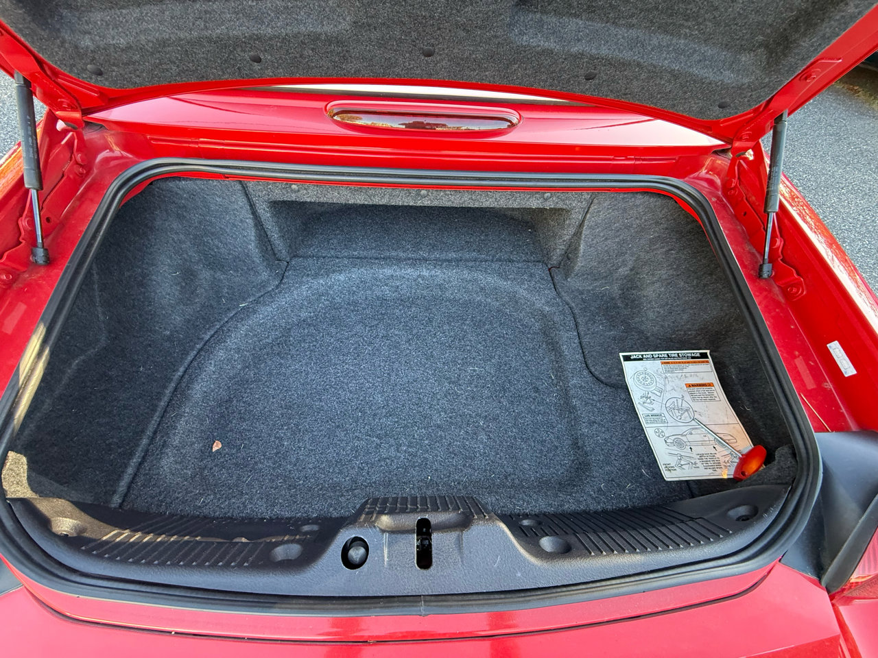 Used 2003 Ford Thunderbird Deluxe image 29