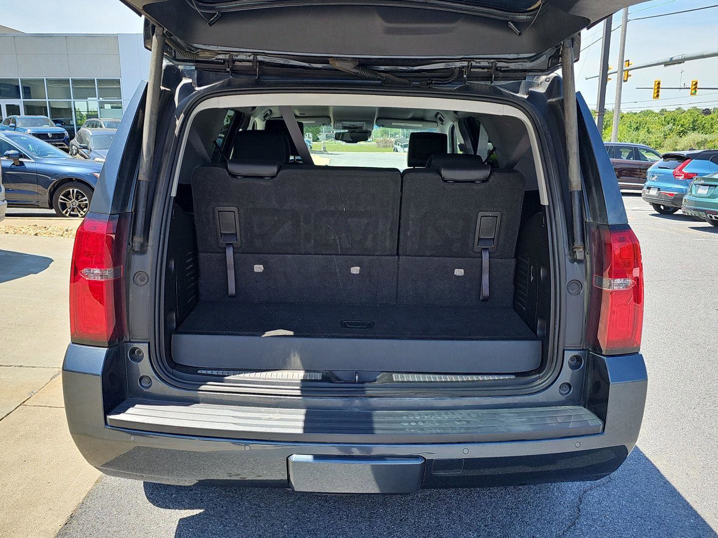 Used 2019 Chevrolet Tahoe LT w/ Max Trailering Package AWD/4WD image 13