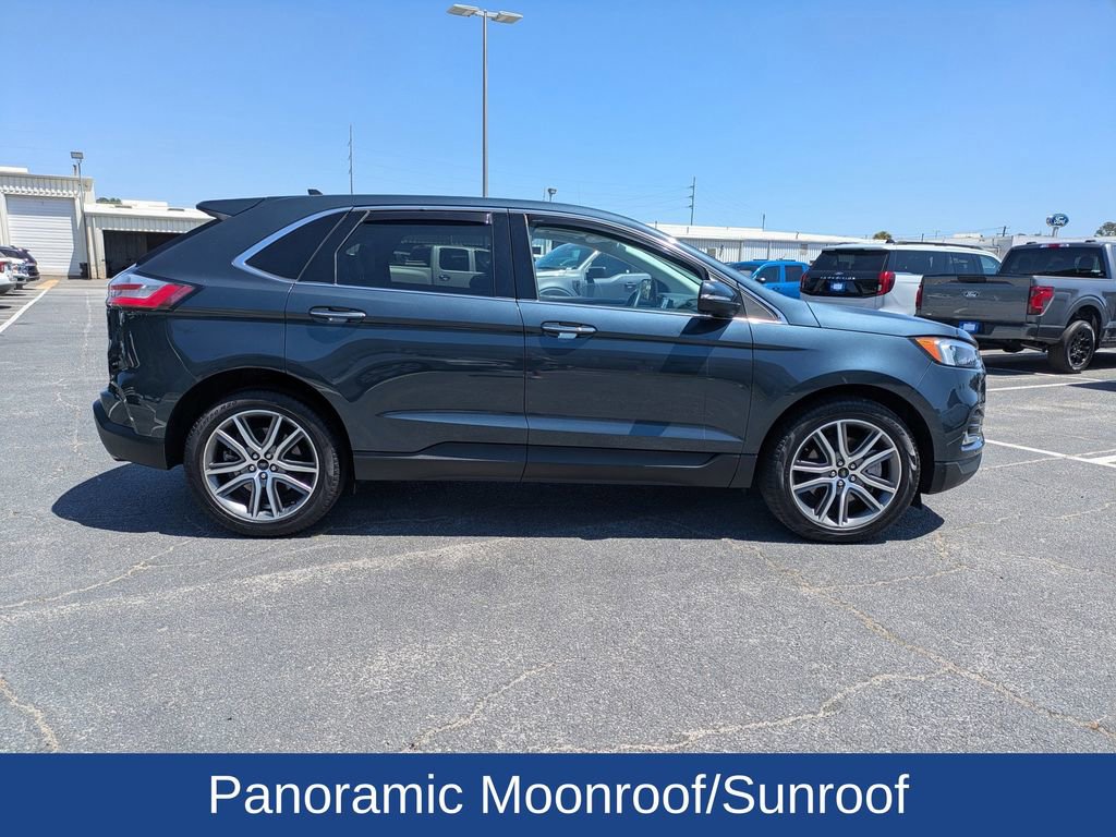 Used 2024 Ford Edge Titanium image 3