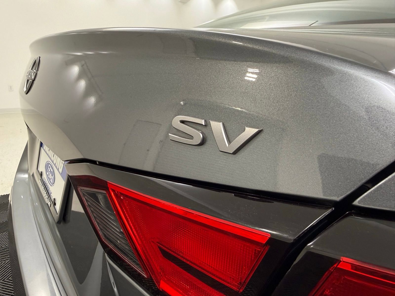 Used 2024 Nissan Altima 2.5 SV w/ SV Premium Package image 8