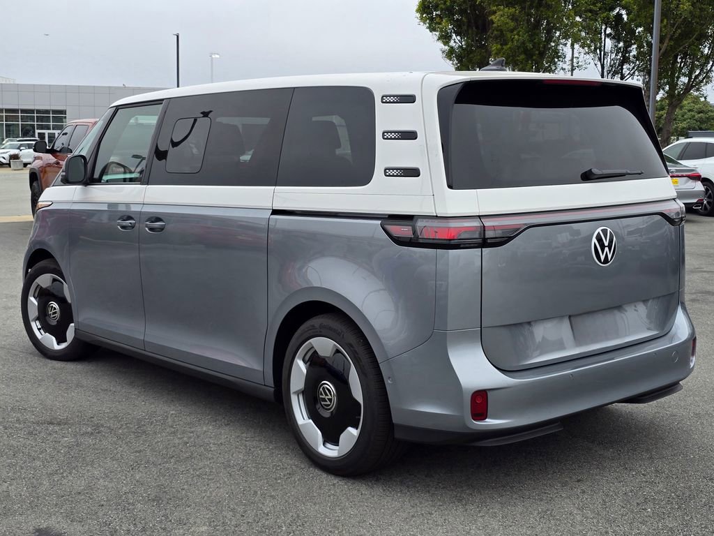 Used 2025 Volkswagen ID. Buzz Pro S Plus RWD image 3