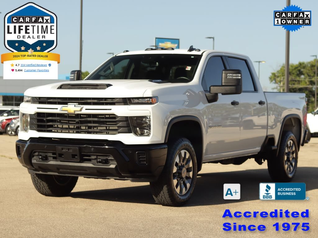 Used 2025 Chevrolet Silverado 2500 Custom w/ Custom Value Package AWD/4WD image 3