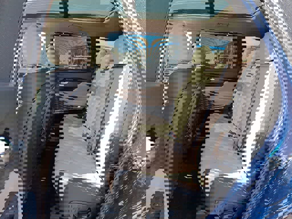 Used 2023 Hyundai Santa Fe Limited image 9