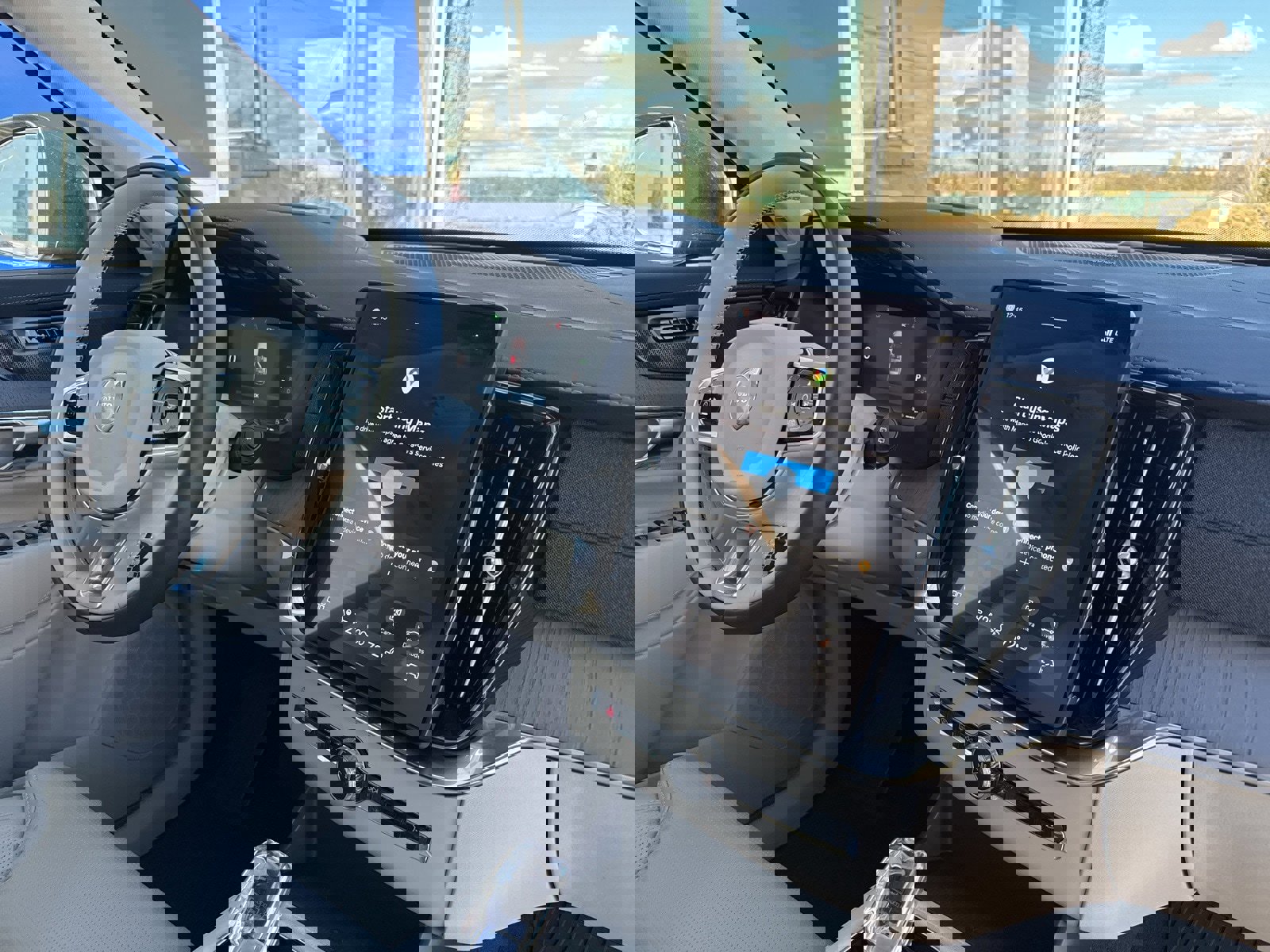 New 2026 Volvo XC90 T8 Ultra w/ Protection Package Premier image 16