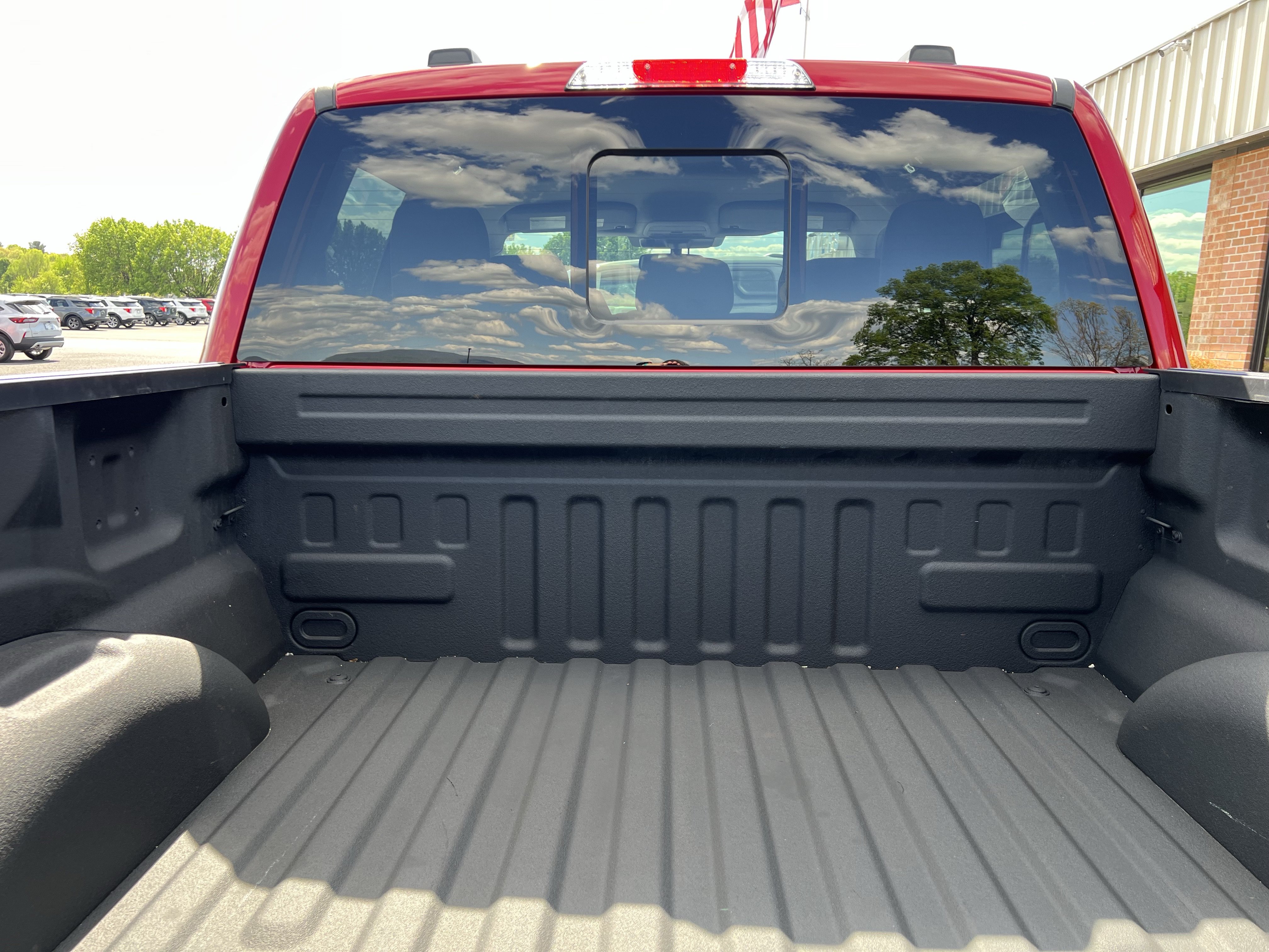 Used 2022 Ford F150 XLT w/ Equipment Group 302A High AWD/4WD image 9