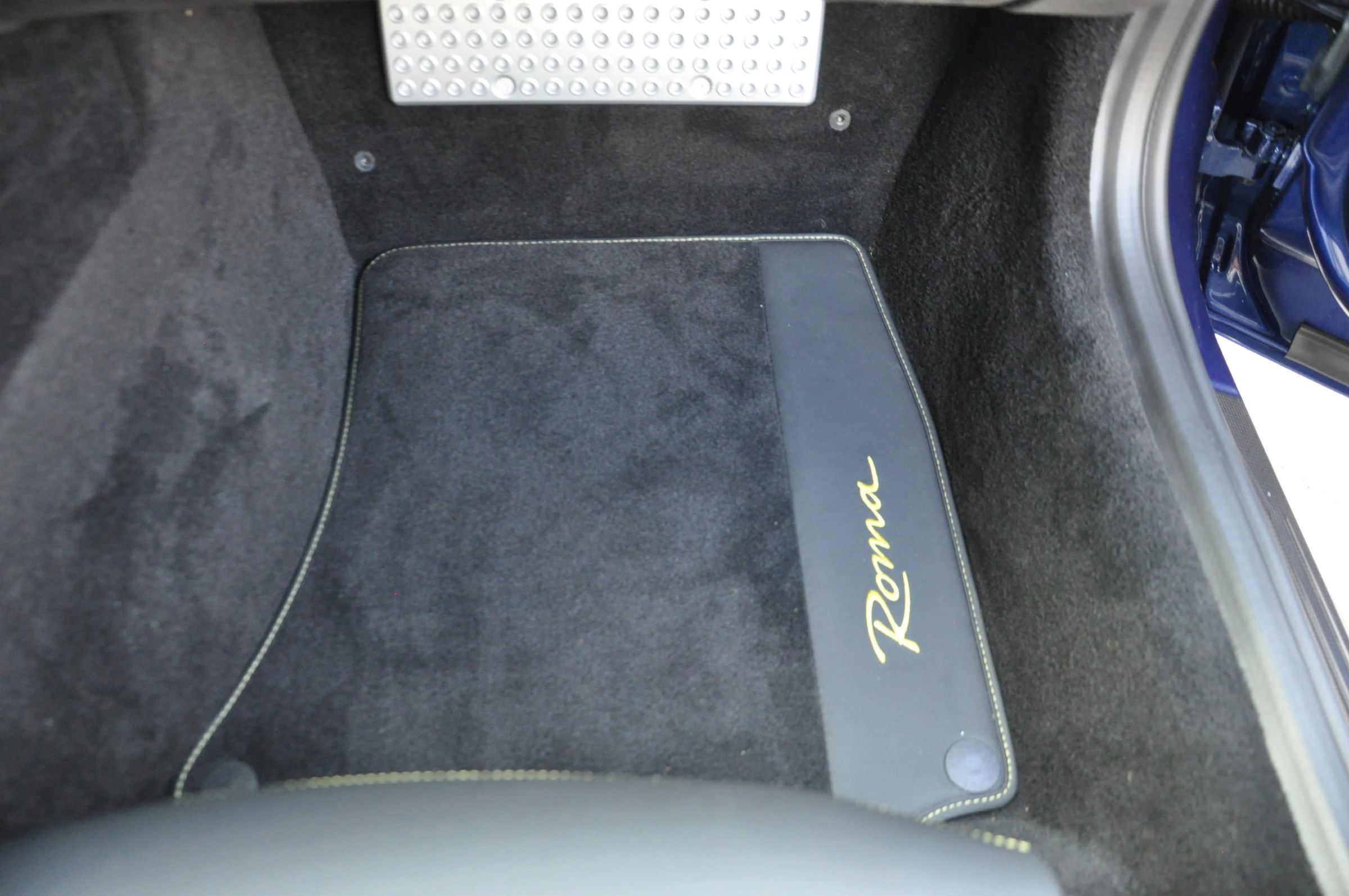 Used 2022 Ferrari Roma image 34