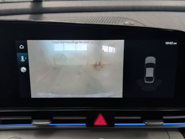 Used 2023 Hyundai Elantra Limited image 11