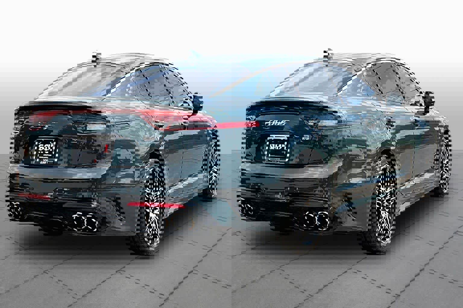 Used 2023 Kia Stinger GT2 image 13