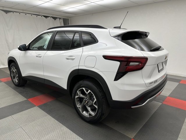 New 2026 Chevrolet Trax LT image 4