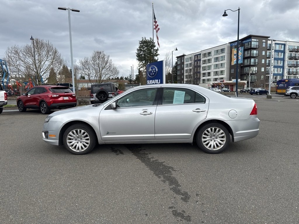 Used 2011 Ford Fusion Hybrid image 2