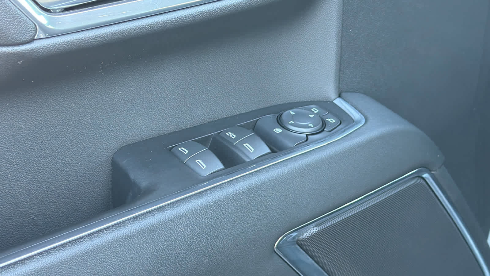 Used 2024 GMC Sierra 1500 Elevation w/ LPO, Elevation Black Package image 22