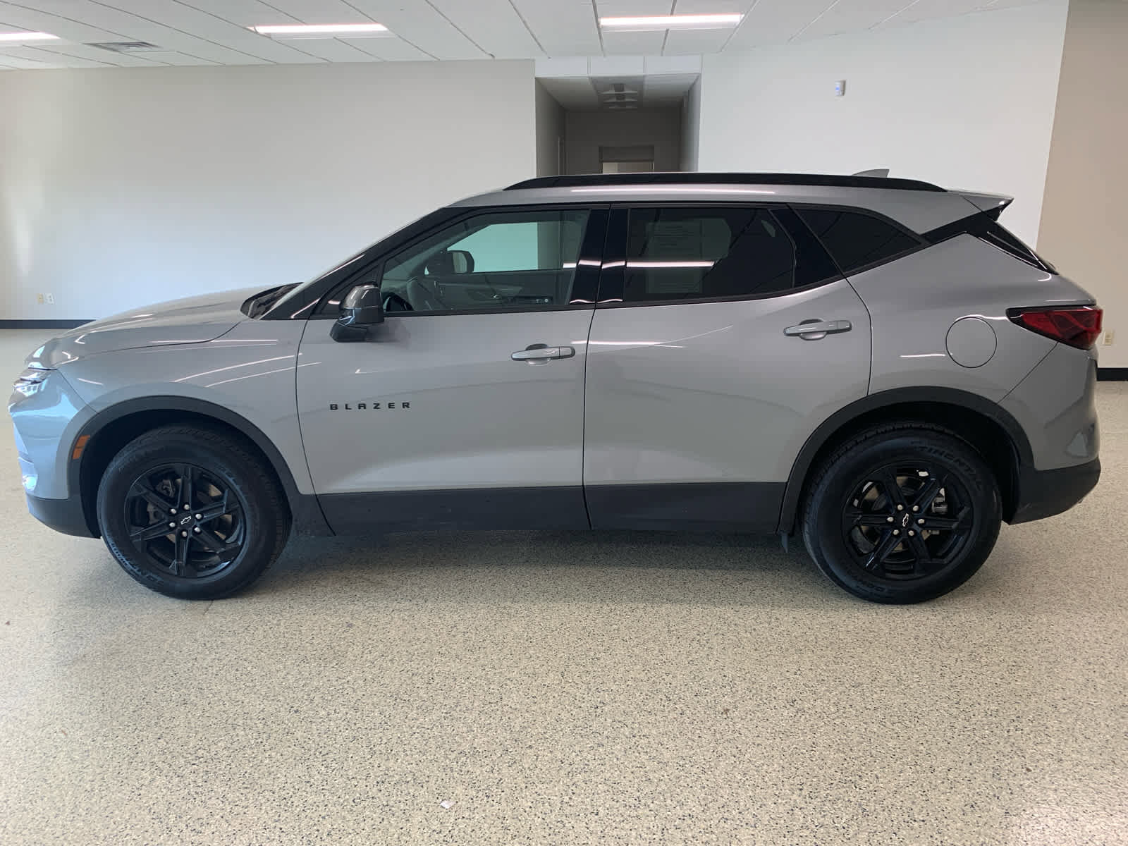 Used 2024 Chevrolet Blazer LT w/ Convenience Package image 12