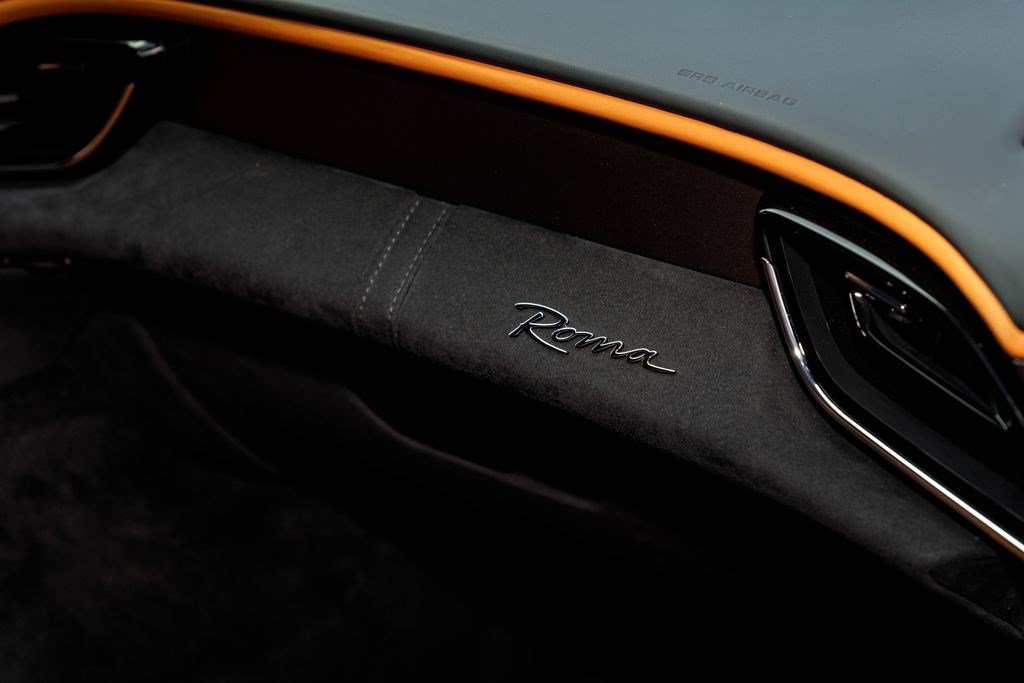 Used 2022 Ferrari Roma RWD image 18