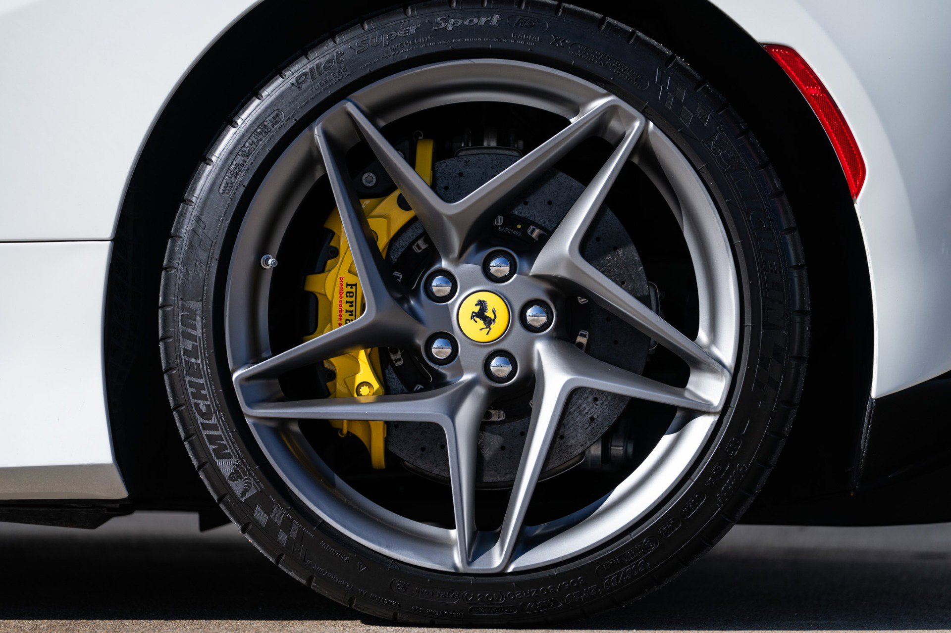 Used 2023 Ferrari F8 Tributo image 37