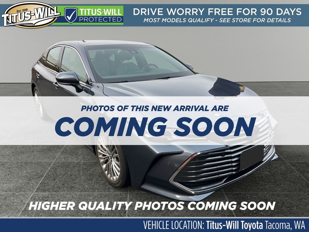 Used 2019 Toyota Avalon Limited image 1