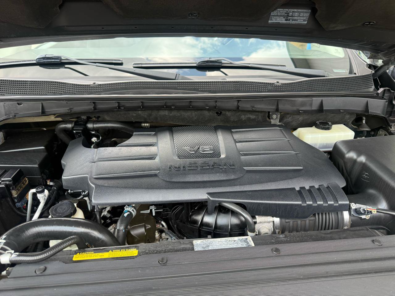 Used 2017 Nissan Titan PRO-4X AWD/4WD image 8