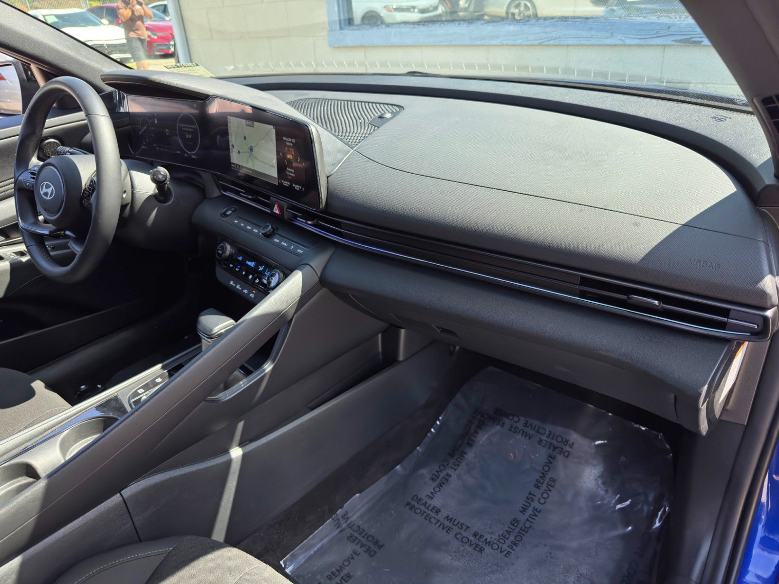 Used 2025 Hyundai Elantra SEL FWD image 13