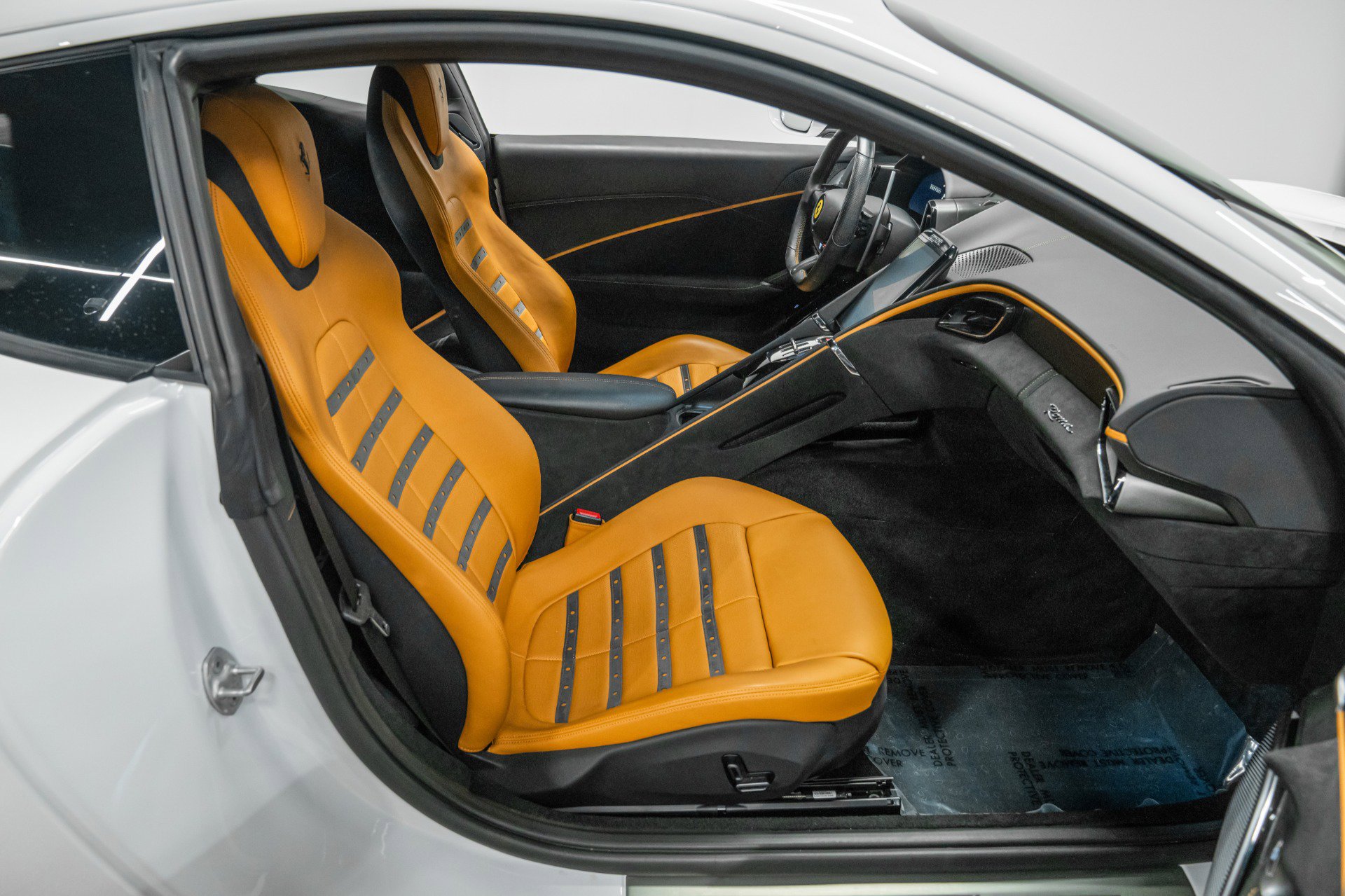 Used 2022 Ferrari Roma image 23