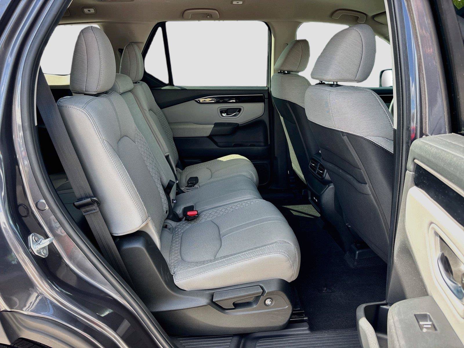 Certified 2023 Honda Pilot LX image 29