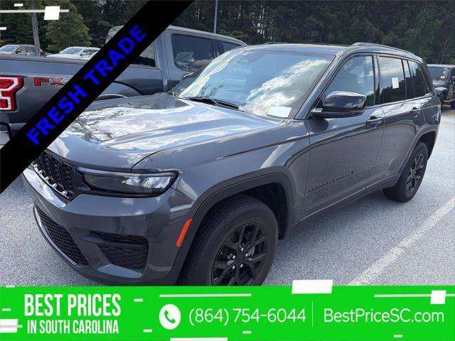 Certified 2024 Jeep Grand Cherokee Altitude AWD/4WD image 1