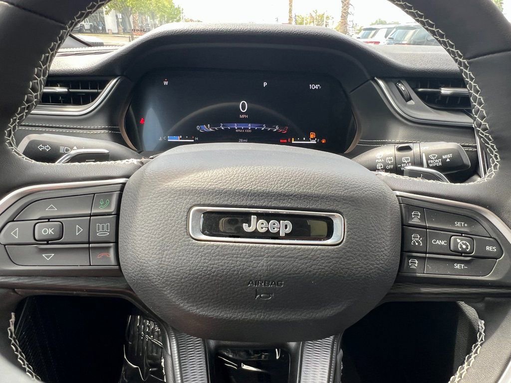 New 2025 Jeep Grand Cherokee L Altitude image 19