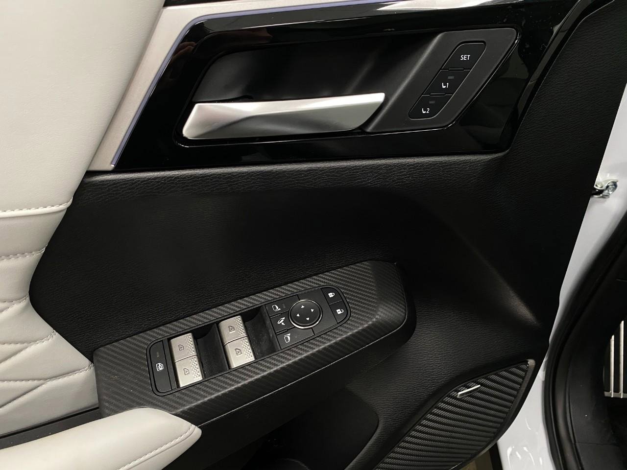 New 2026 Mitsubishi Outlander SEL image 32