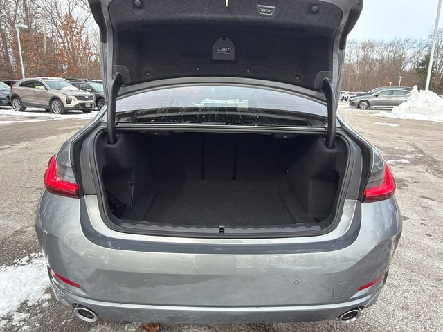 Used 2025 BMW 330i xDrive Sedan w/ Convenience Package image 11