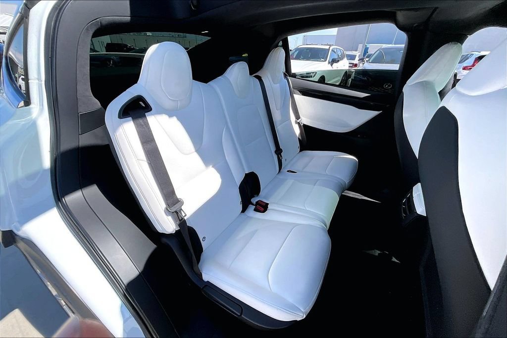 Used 2020 Tesla Model X Long Range AWD/4WD image 34