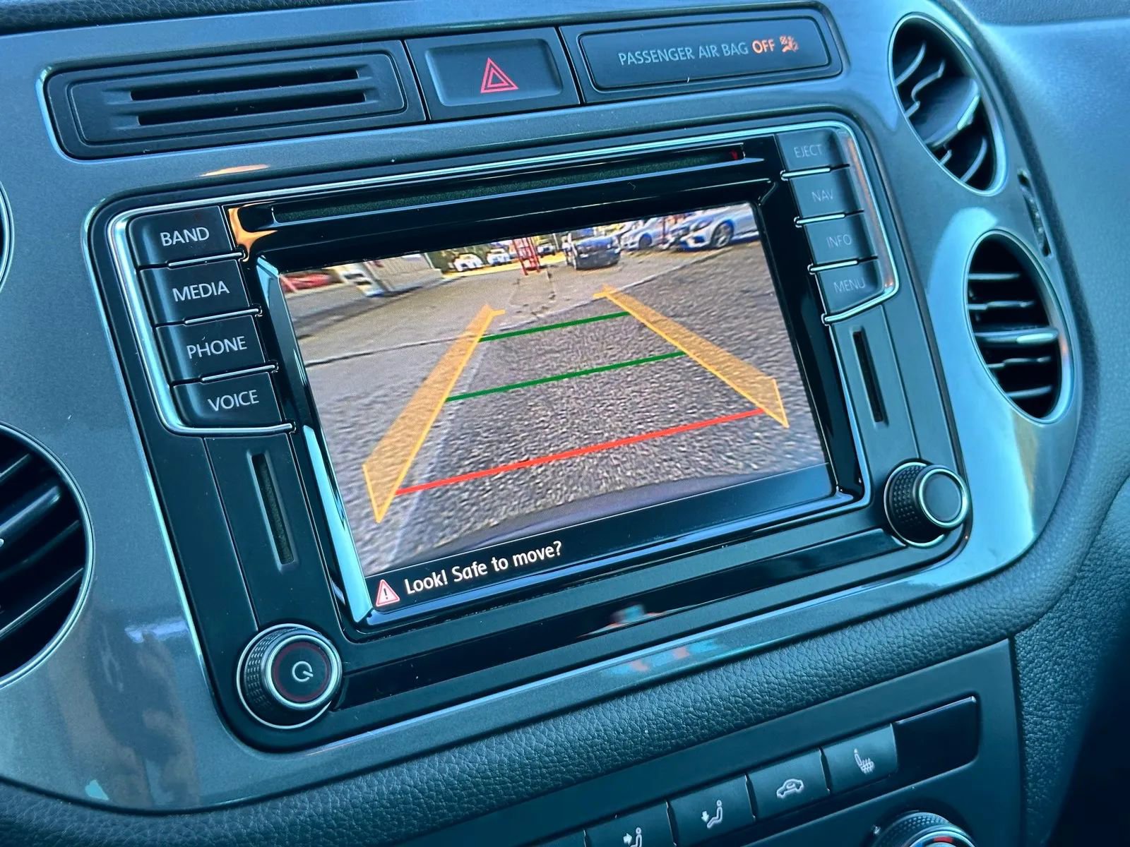 Used 2016 Volkswagen Tiguan SEL image 22