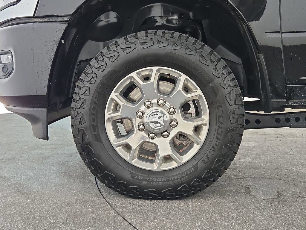 Used 2024 RAM 2500 Laramie w/ Safety Group AWD/4WD image 39