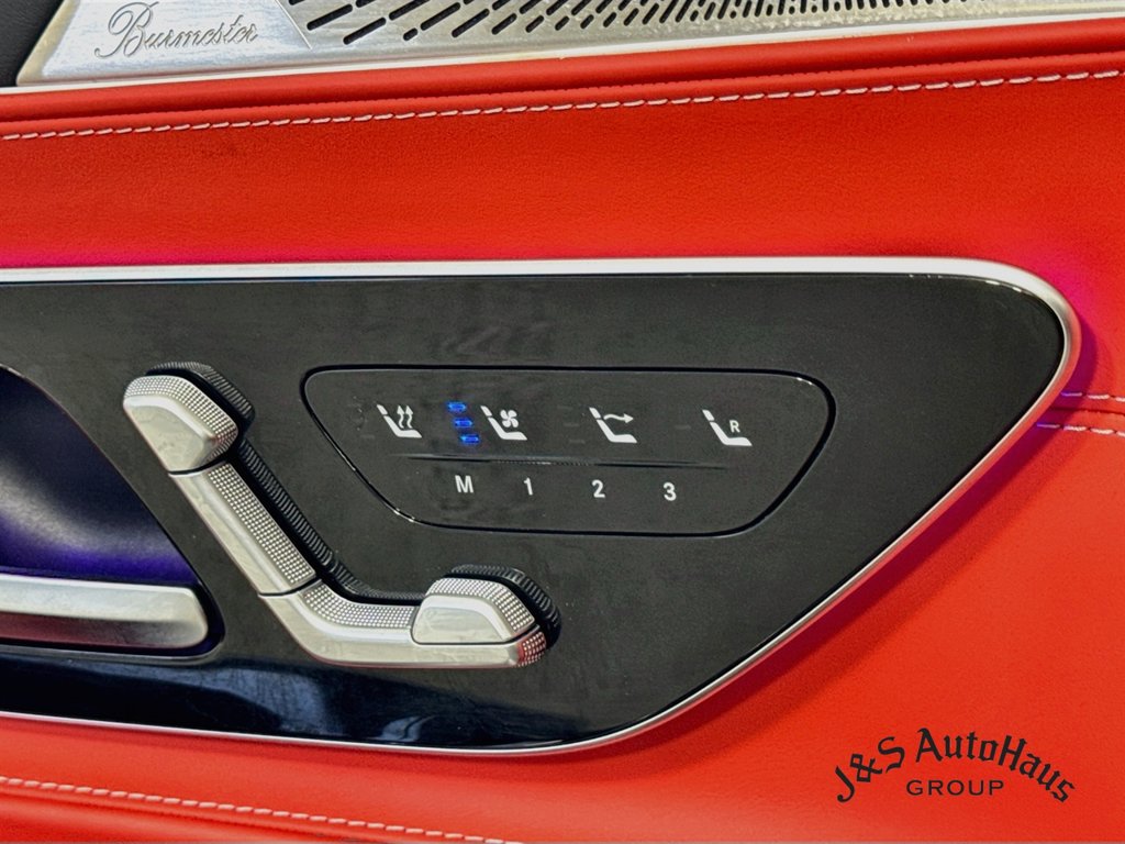 Used 2022 Mercedes-Benz SL 55 AMG 4MATIC w/ Driver Assistance Package image 27