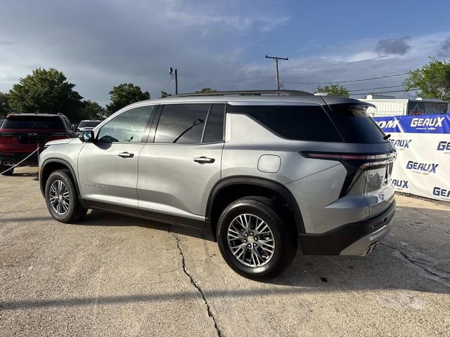 Used 2025 Chevrolet Traverse LT image 15