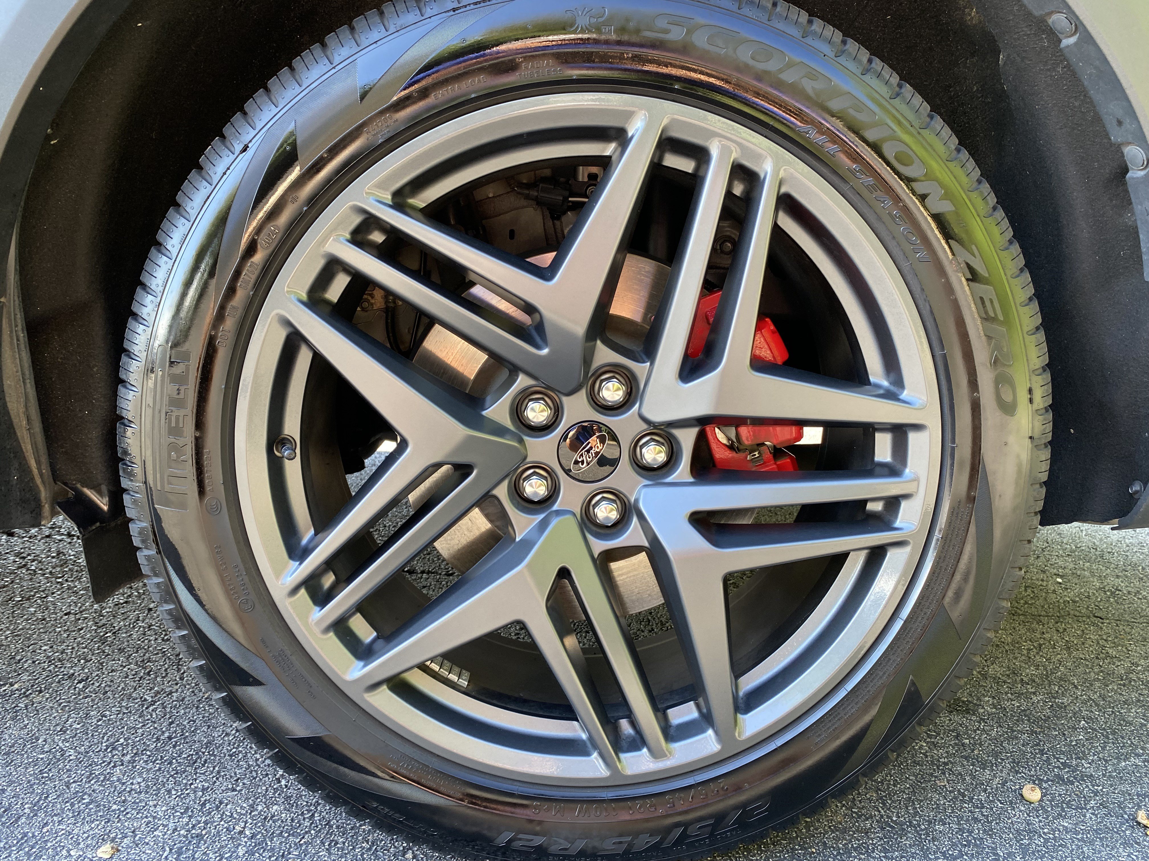 Used 2025 Ford Explorer ST-Line w/ Premium Package RWD image 43