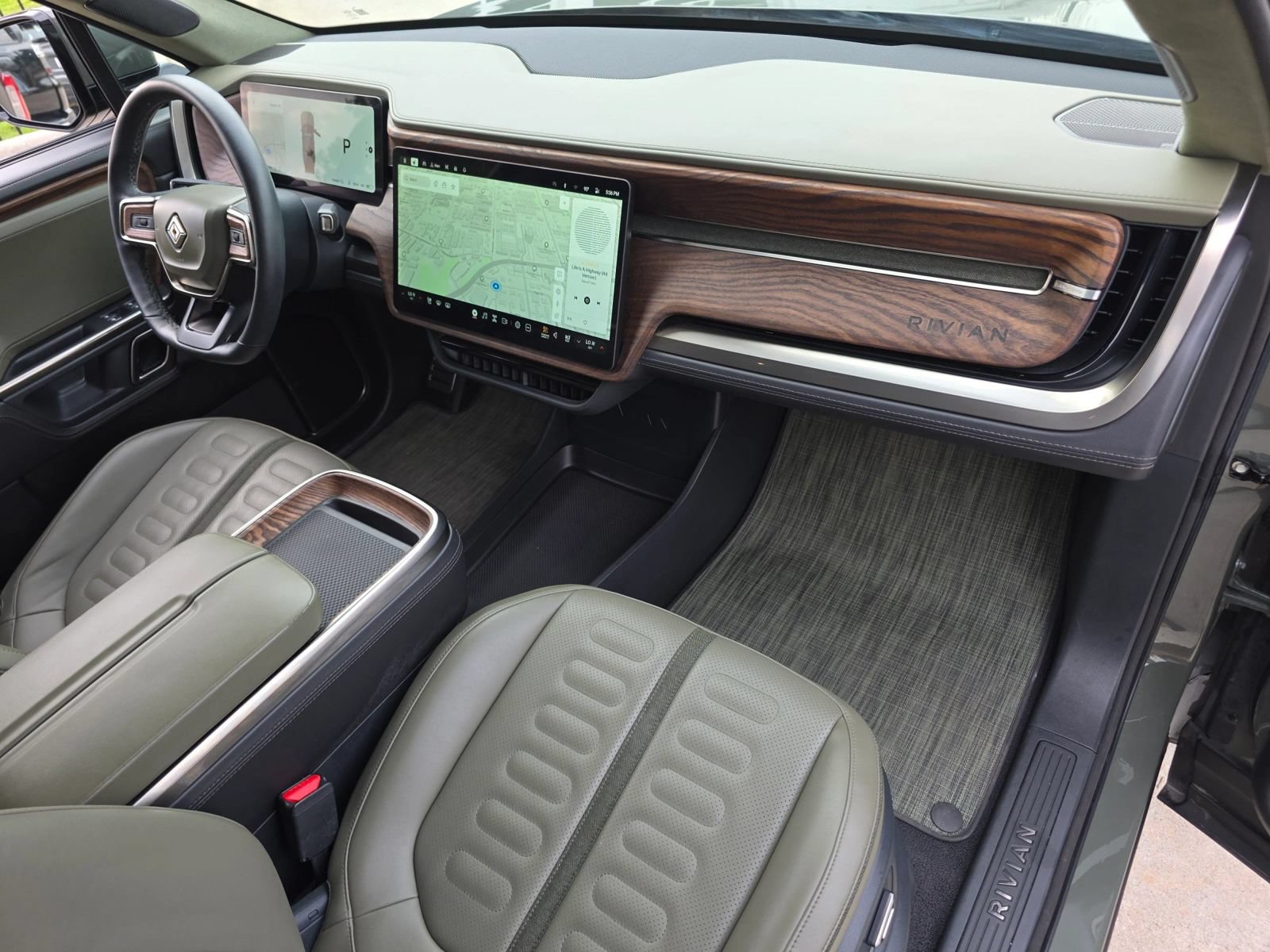 Used 2023 Rivian R1S Launch Edition Quad AWD/4WD image 29