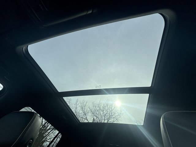 Certified 2023 GMC Yukon XL SLT image 21