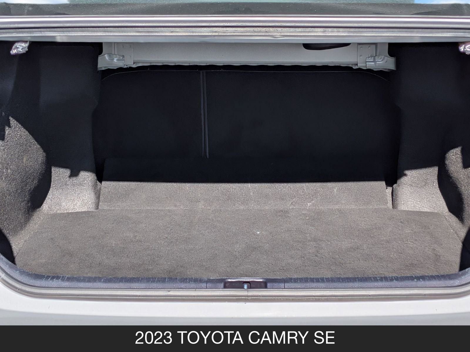 Used 2023 Toyota Camry SE image 21