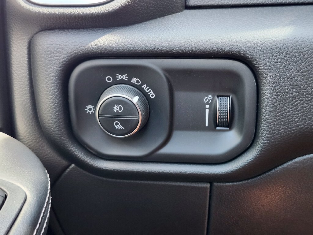 New 2026 RAM 2500 Big Horn AWD/4WD image 23