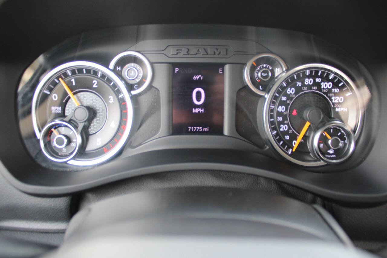 Used 2019 RAM 3500 Tradesman w/ Chrome Appearance Group image 29