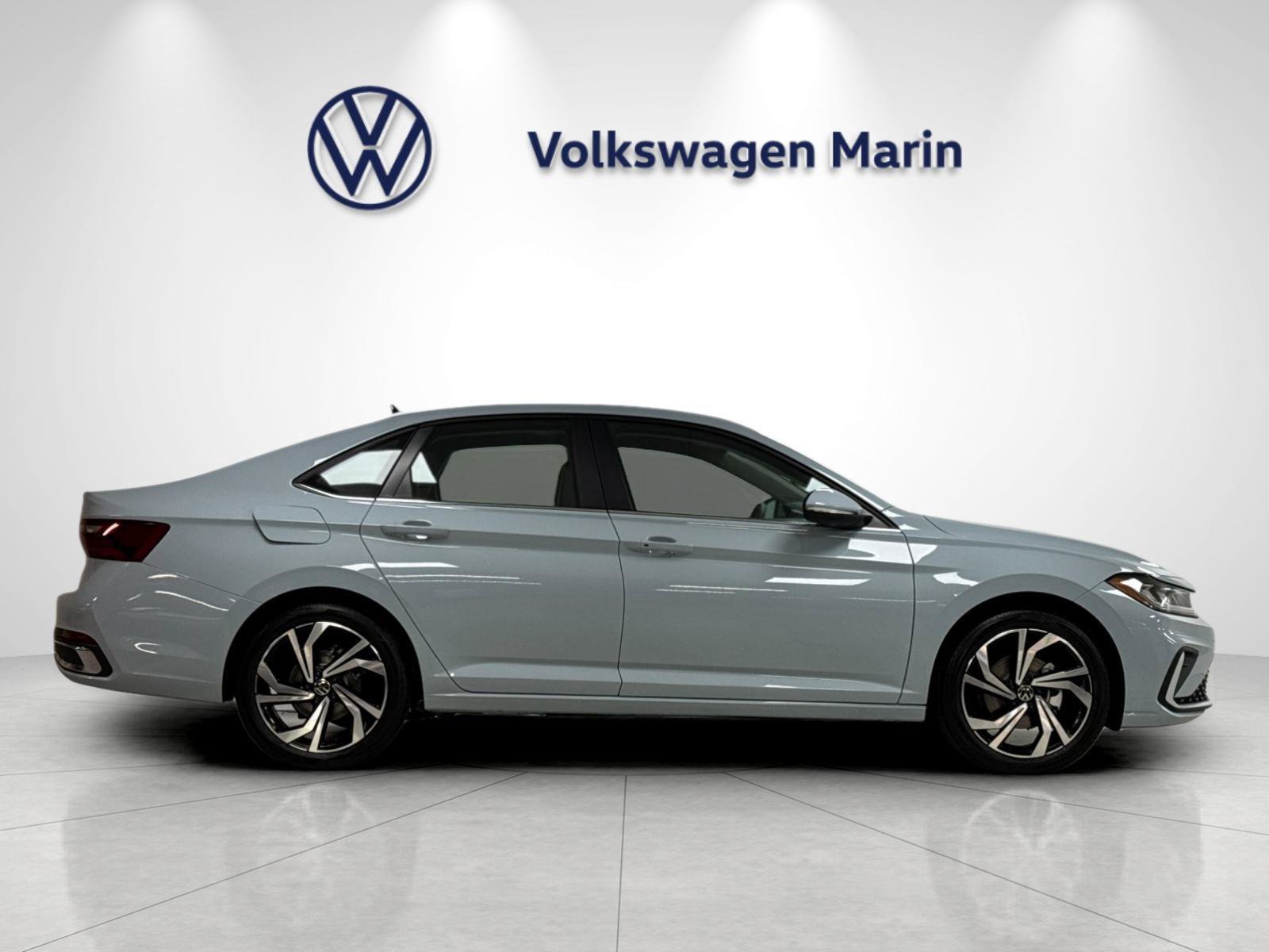 New 2026 Volkswagen Jetta SEL FWD image 6