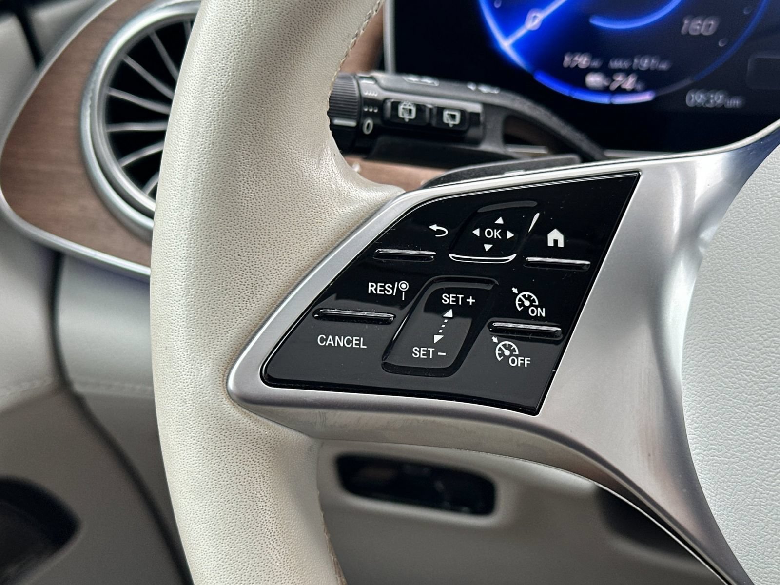 Certified 2023 Mercedes-Benz EQE 350+ 4MATIC SUV image 28
