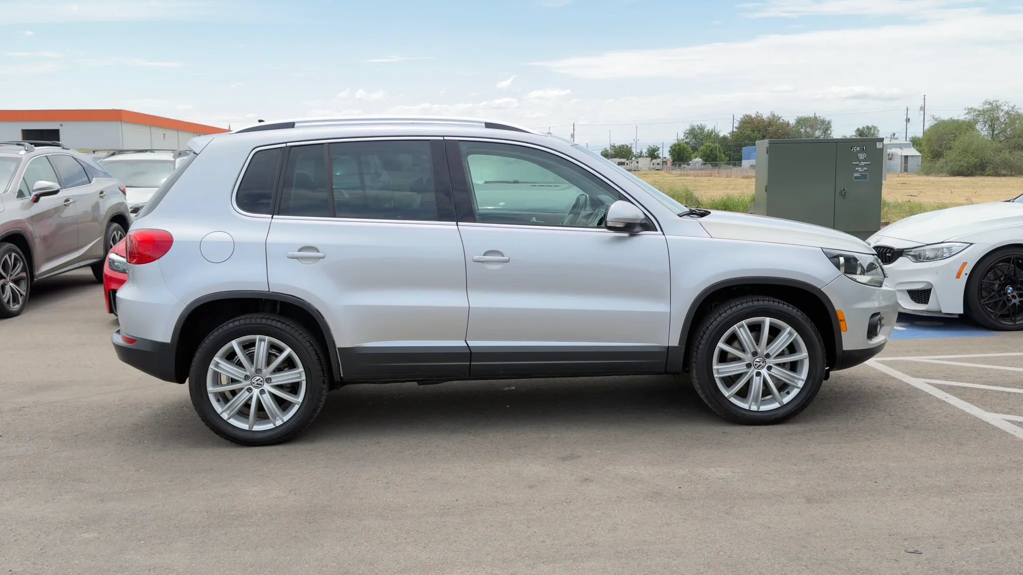 Used 2014 Volkswagen Tiguan SE AWD/4WD image 7