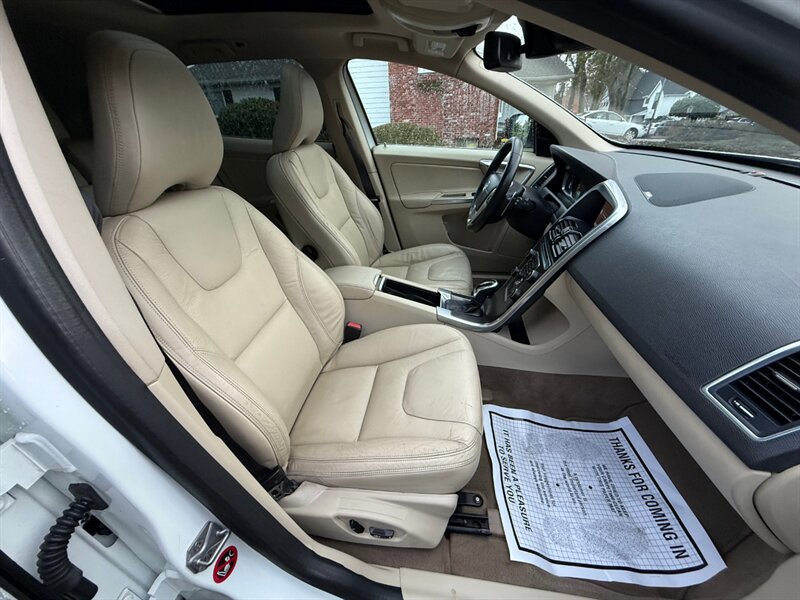 Used 2014 Volvo XC60 T6 image 13