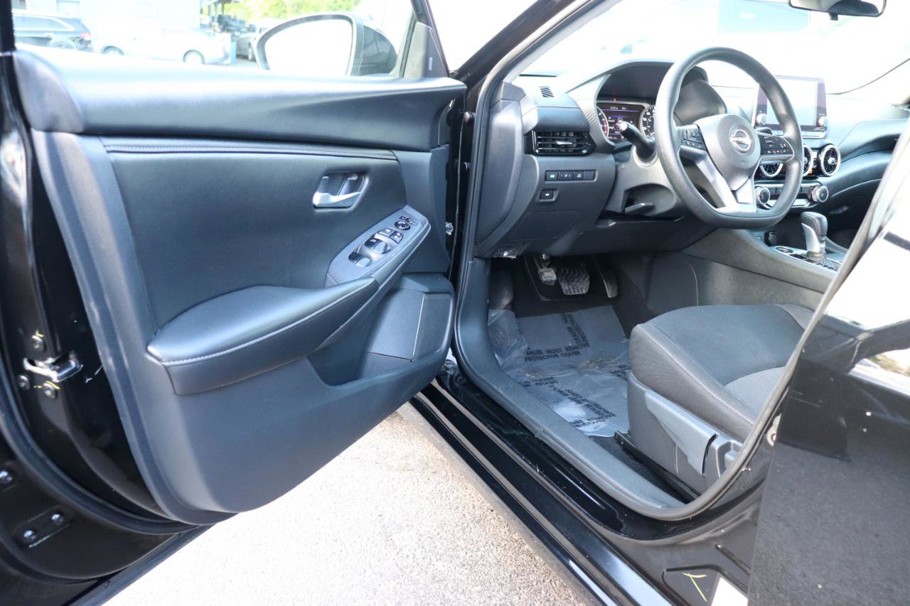 Used 2024 Nissan Sentra SV FWD image 10