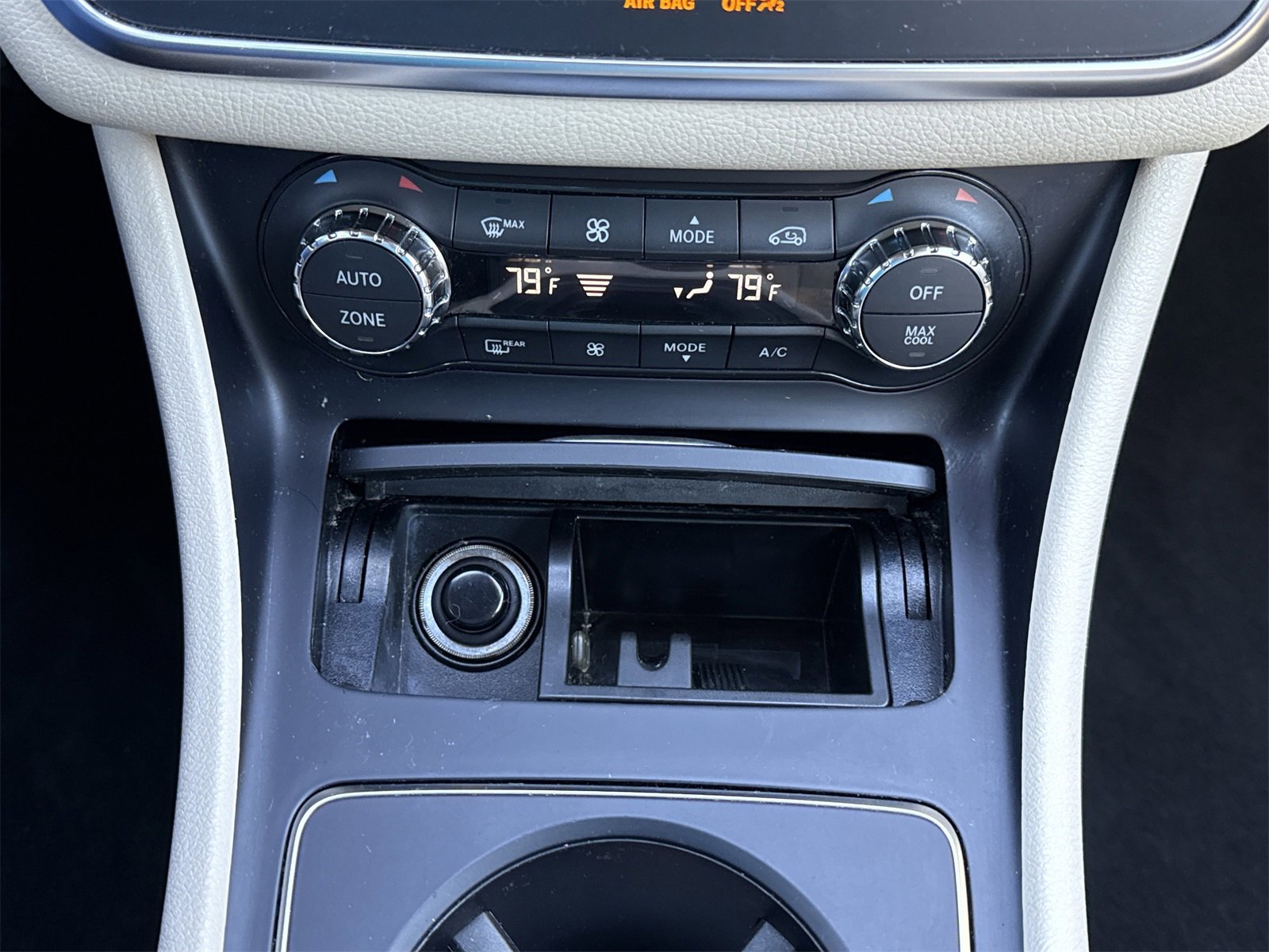 Used 2016 Mercedes-Benz GLA 250 4MATIC image 30